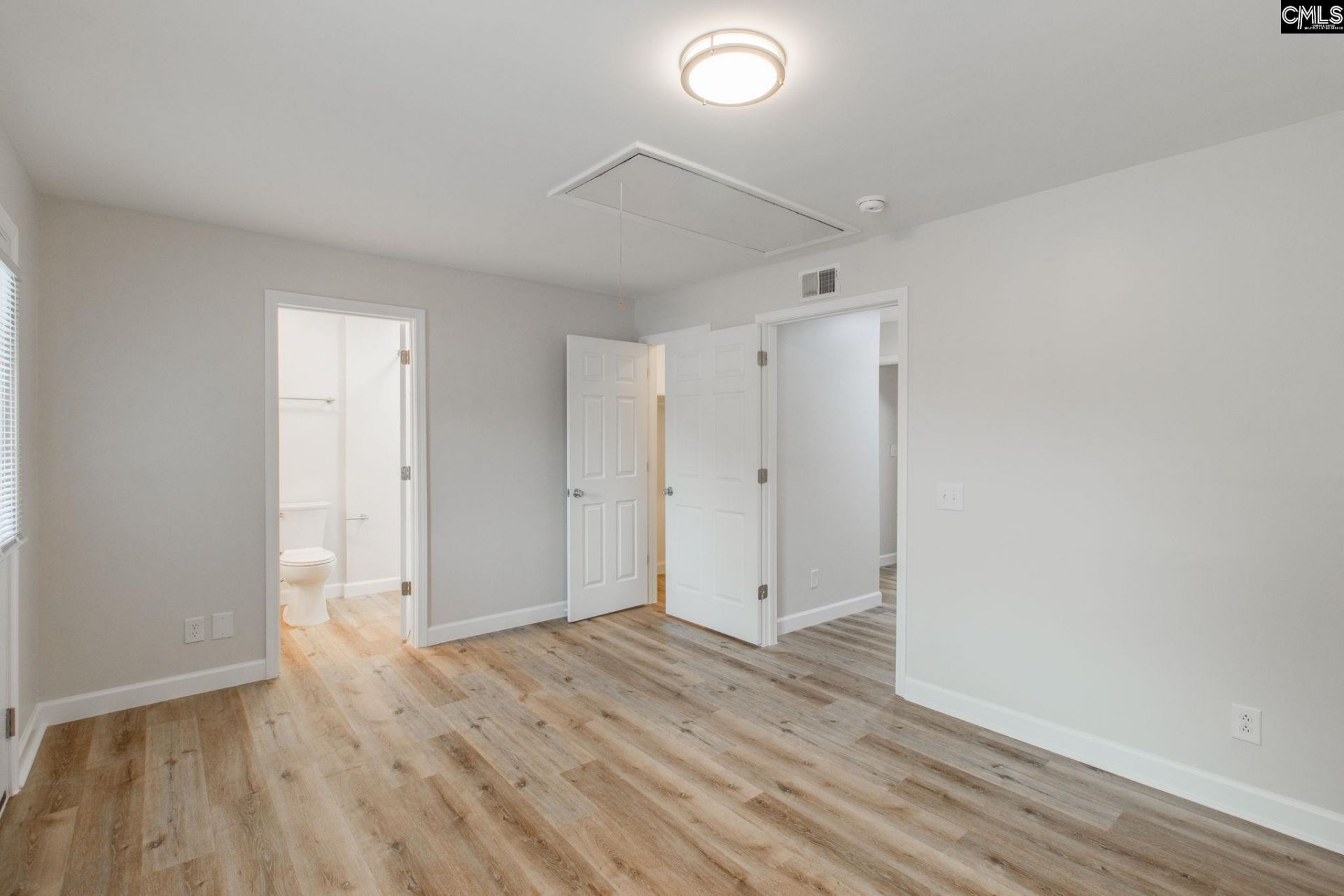 308 Percival Road Photo 17