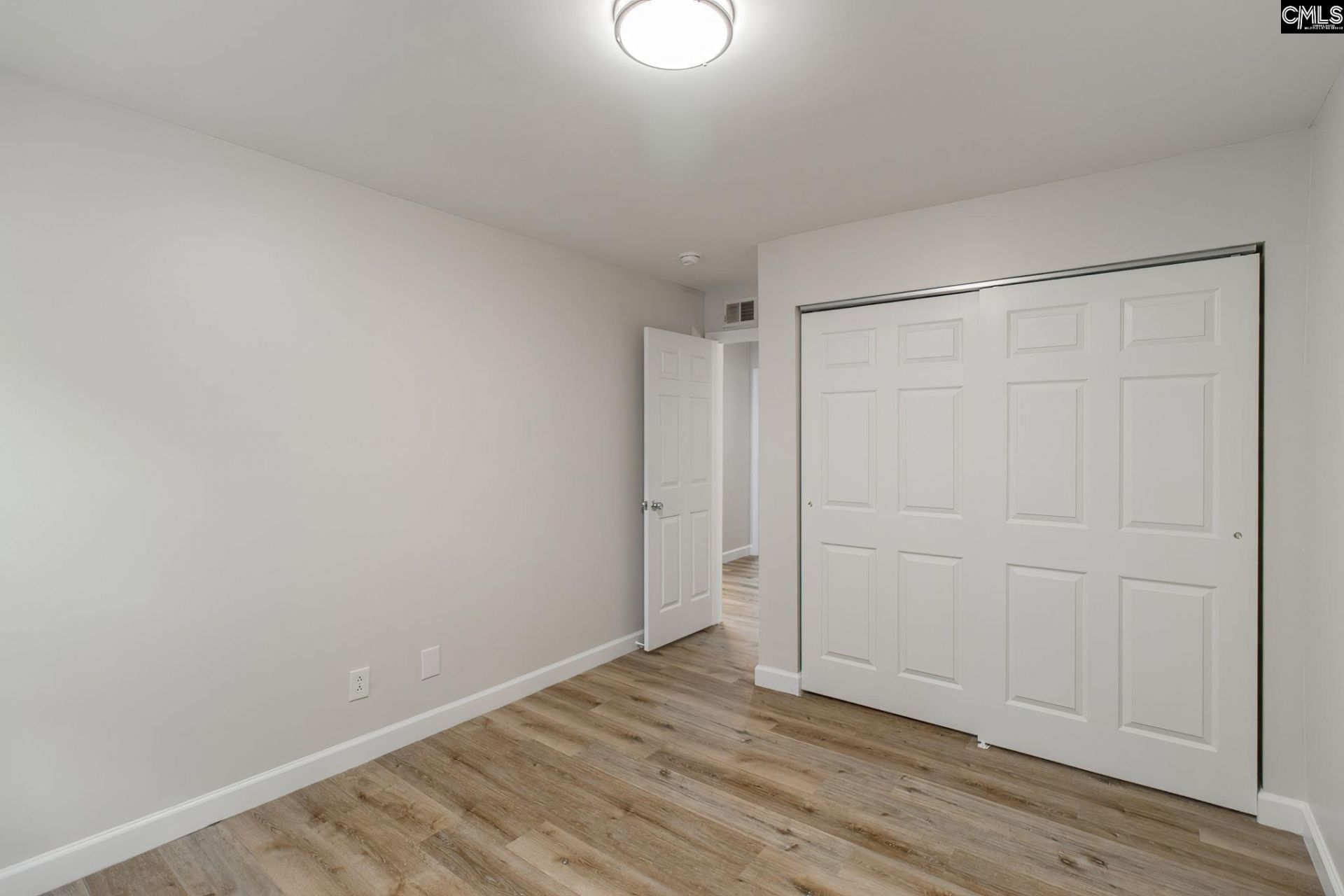 308 Percival Road Photo 23