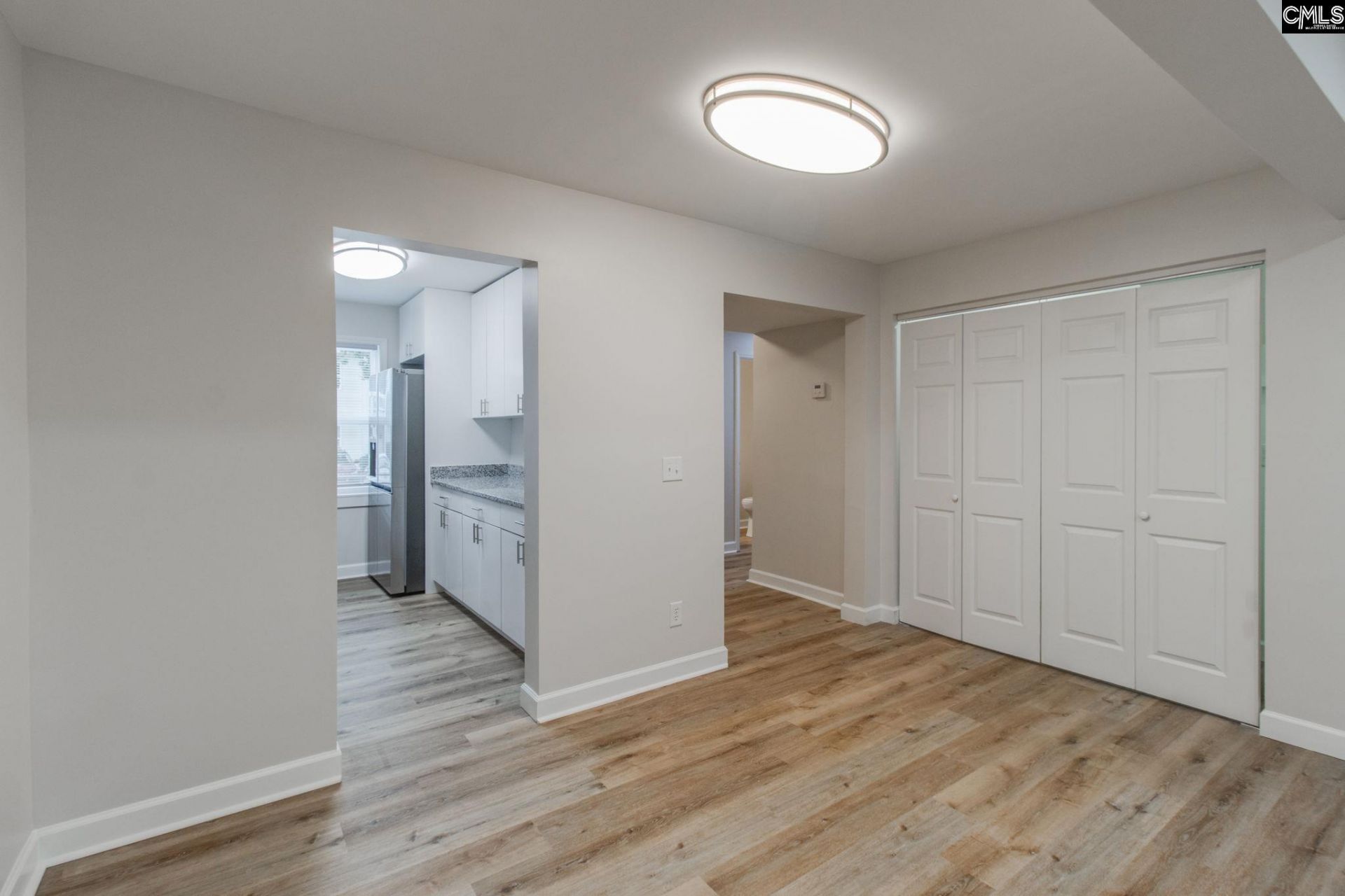 308 Percival Road Photo 8