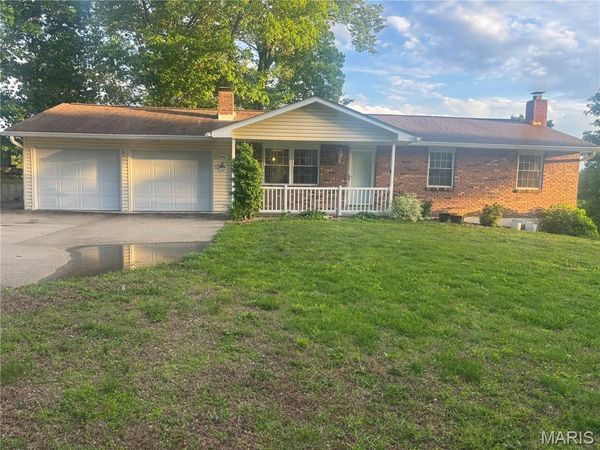 2145 Ridge Road , Jackson, MO 63755