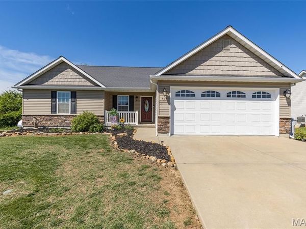 407 N Haven Drive , Farmington, MO 63640