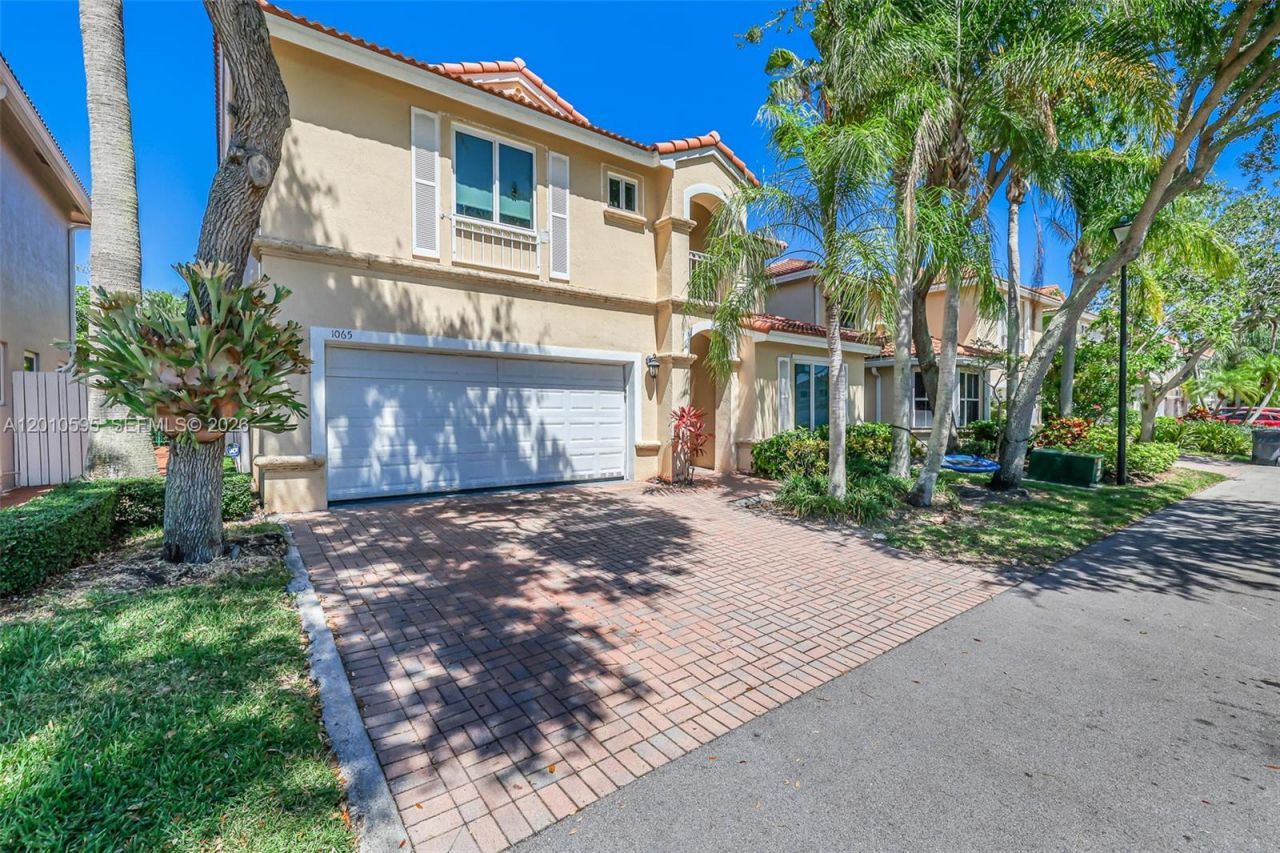 1065 Weeping Willow Way, Hollywood, FL 33019 Photo