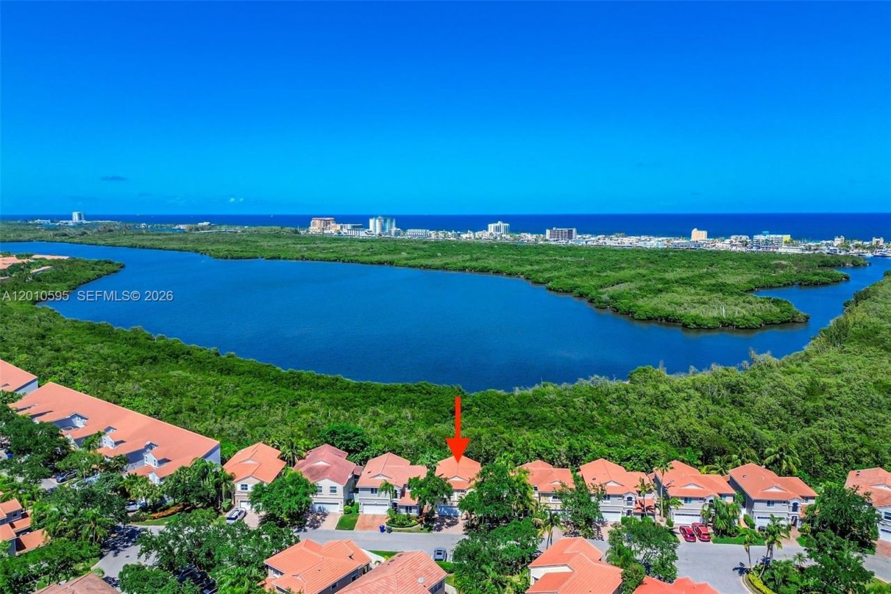 1065 Weeping Willow Way, Hollywood, FL 33019 Photo