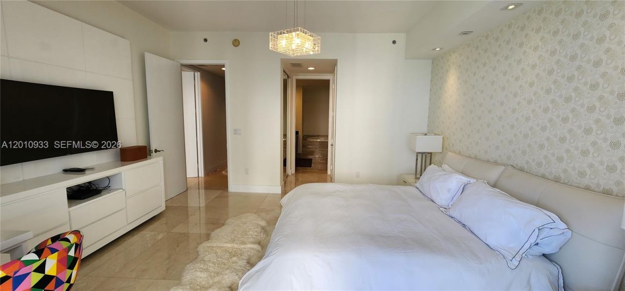 15811 Collins Ave , Unit 2802, Sunny Isles Beach, FL 33160 Photo