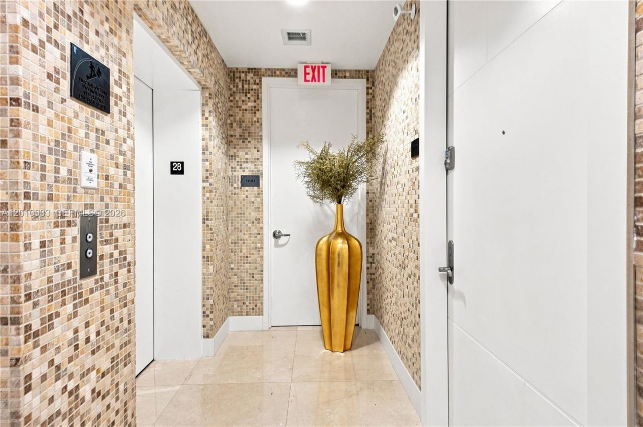 15811 Collins Ave, Unit 2802, Sunny Isles Beach, FL 33160 Photo