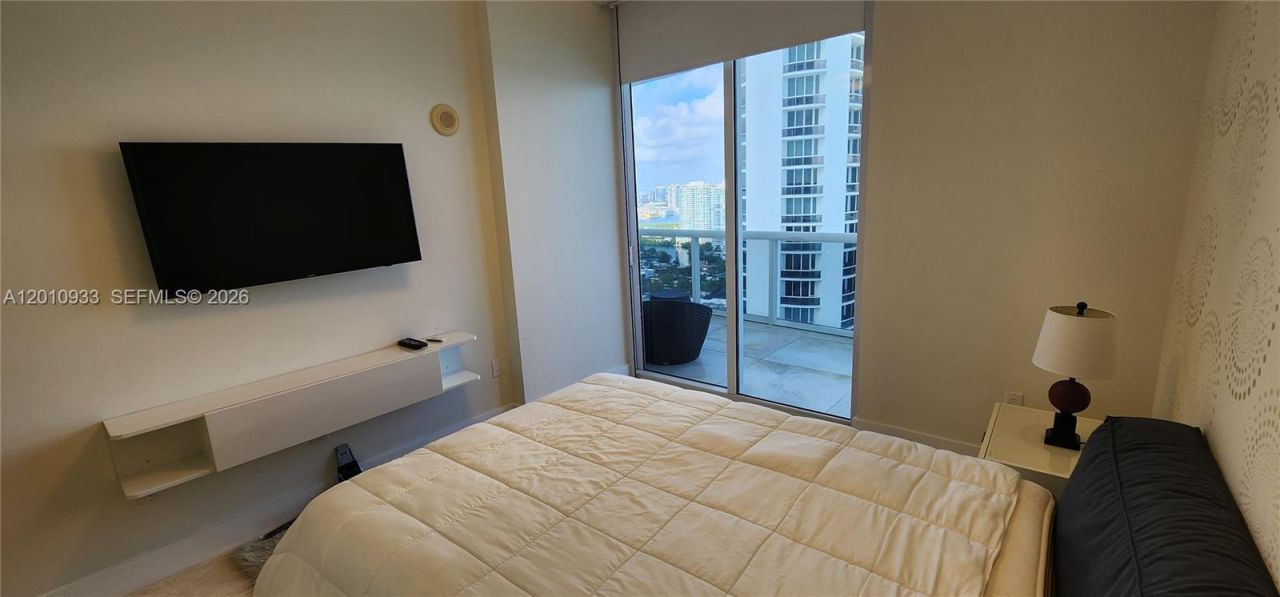 15811 Collins Ave , Unit 2802, Sunny Isles Beach, FL 33160 Photo