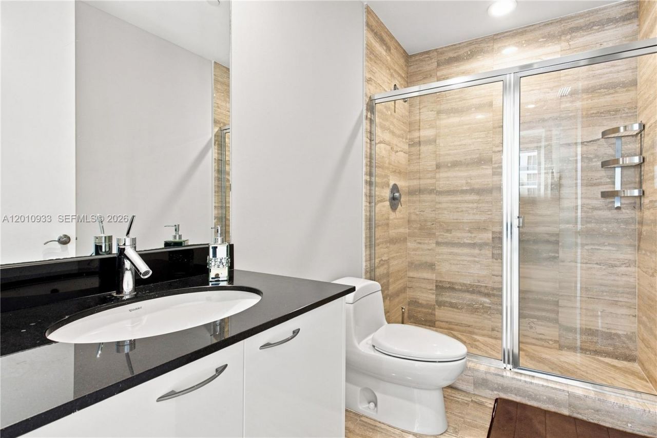 15811 Collins Ave, Unit 2802, Sunny Isles Beach, FL 33160 Photo