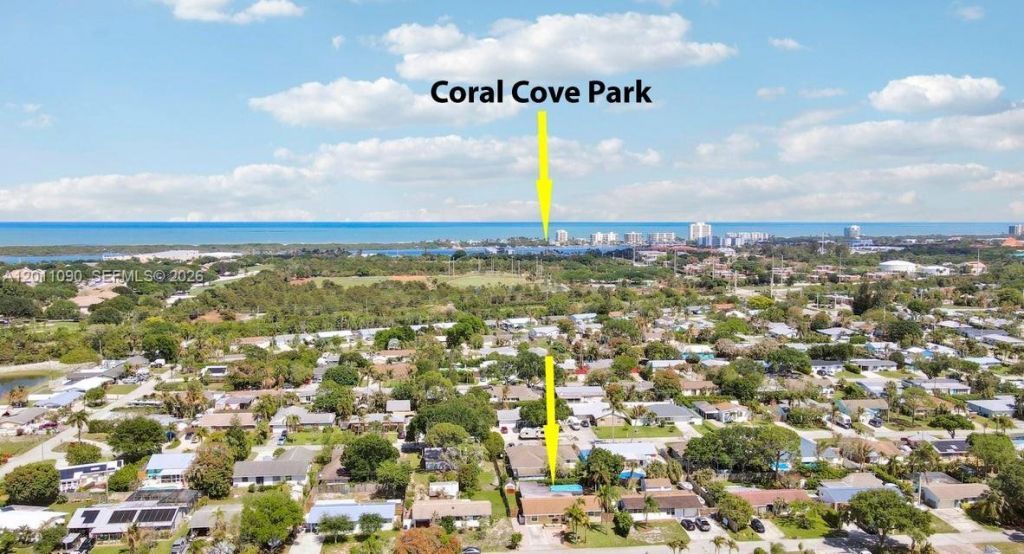 19049 SE Robert Drive, Jupiter, FL 33469 Photo