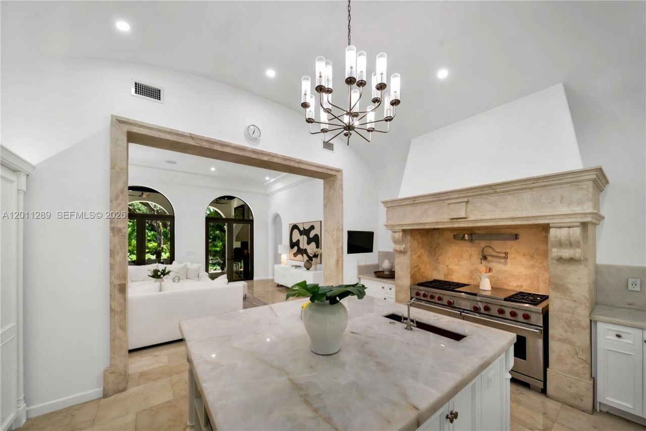 8301 SW 53rd Ave , Miami, FL 33143 Photo