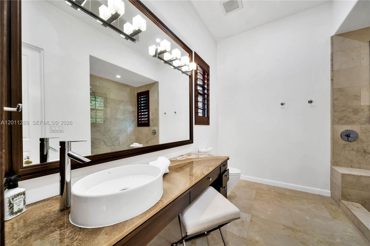 8301 SW 53rd Ave , Miami, FL 33143 Photo