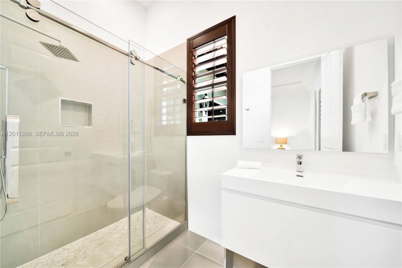 8301 SW 53rd Ave , Miami, FL 33143 Photo