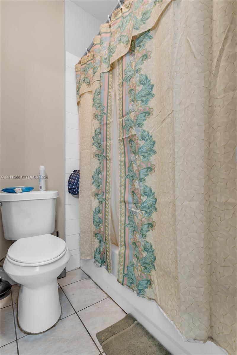 16332 SW 10th St, Pembroke Pines, FL 33027 Photo