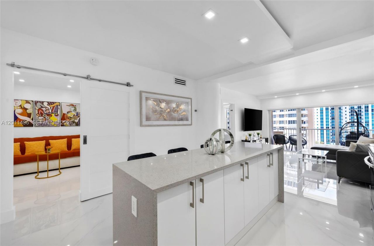 1985 S Ocean Dr , Unit 10B, Hallandale Beach, FL 33009 Photo