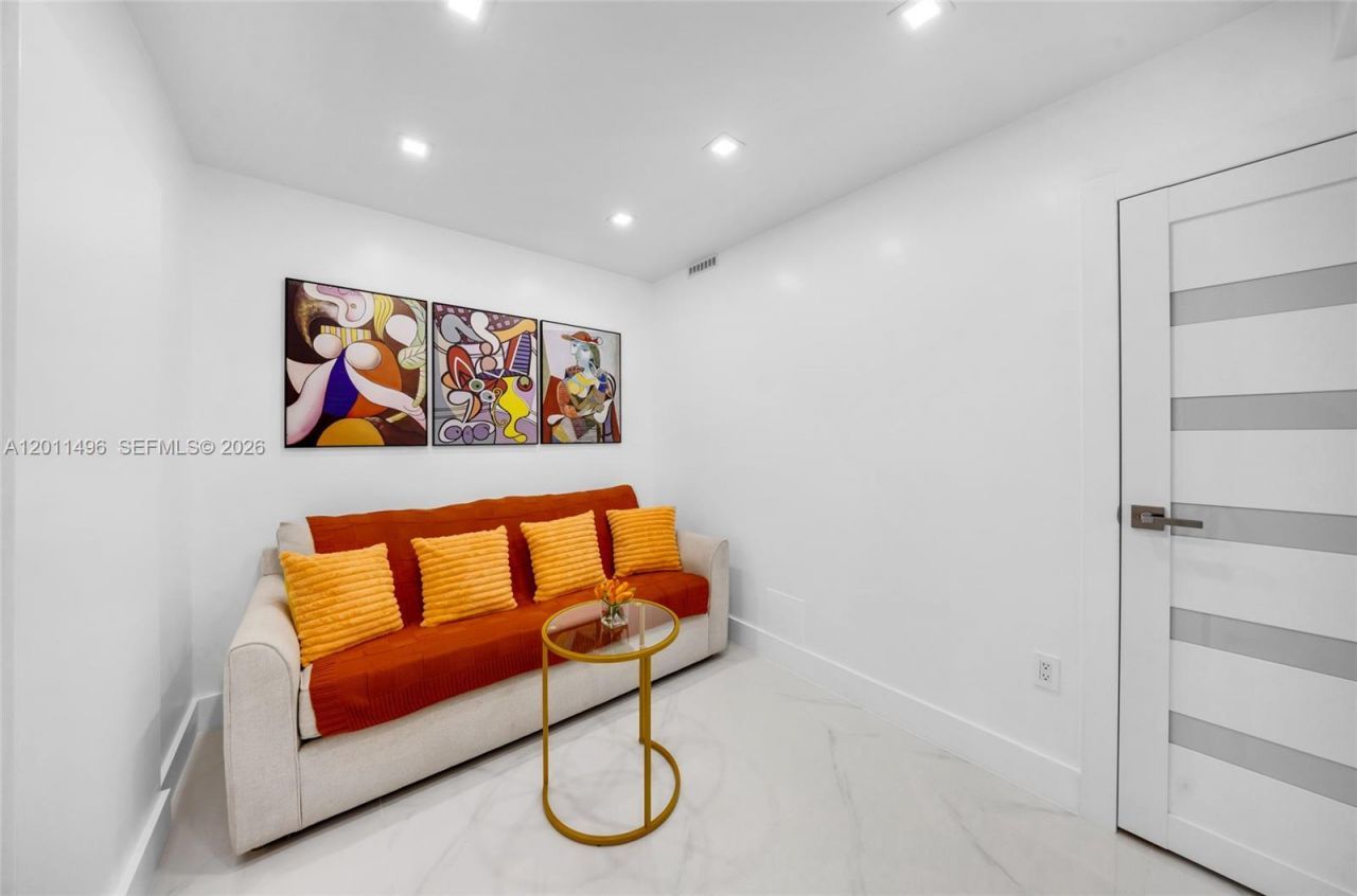 1985 S Ocean Dr , Unit 10B, Hallandale Beach, FL 33009 Photo