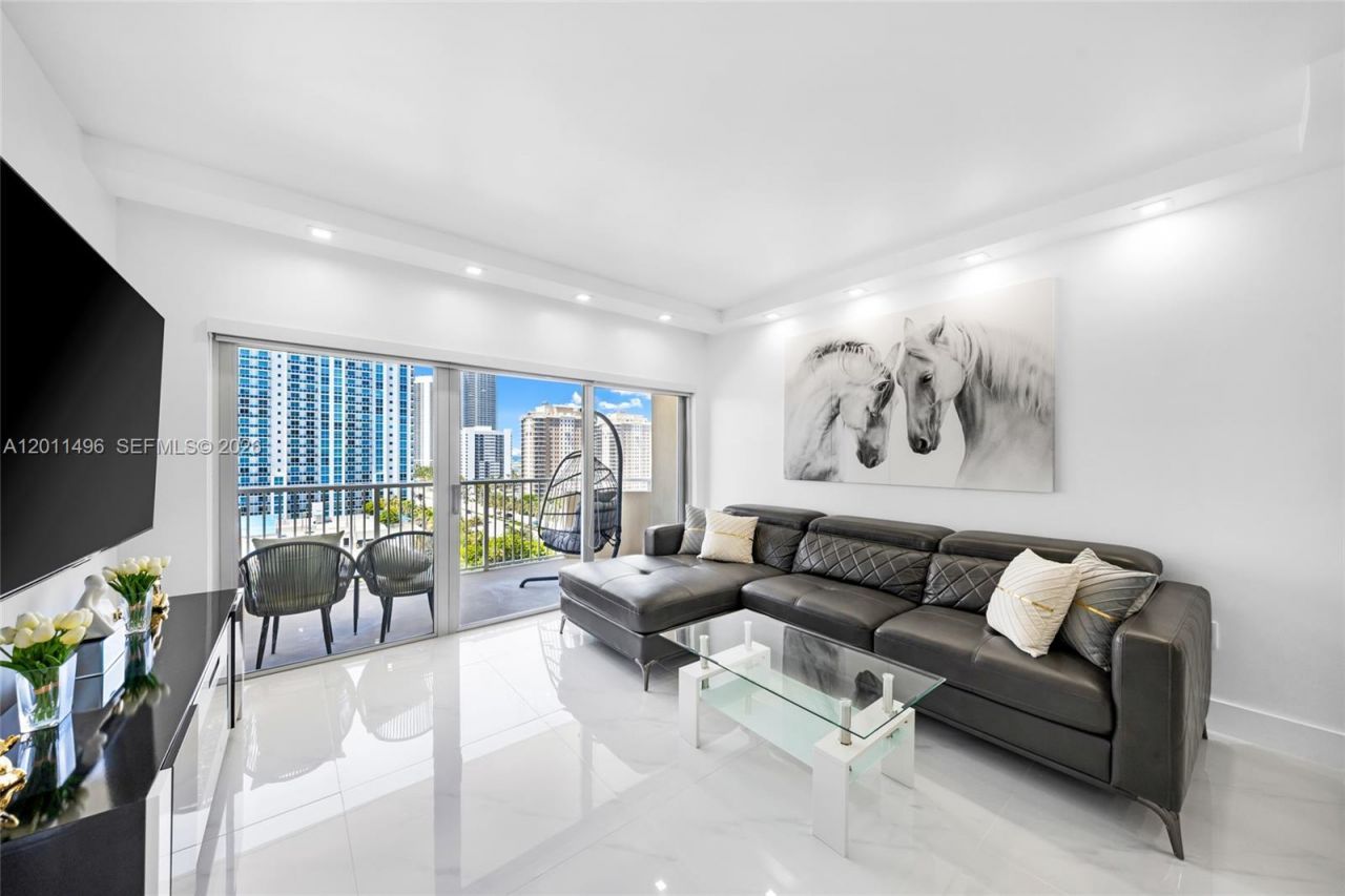 1985 S Ocean Dr , Unit 10B, Hallandale Beach, FL 33009 Photo