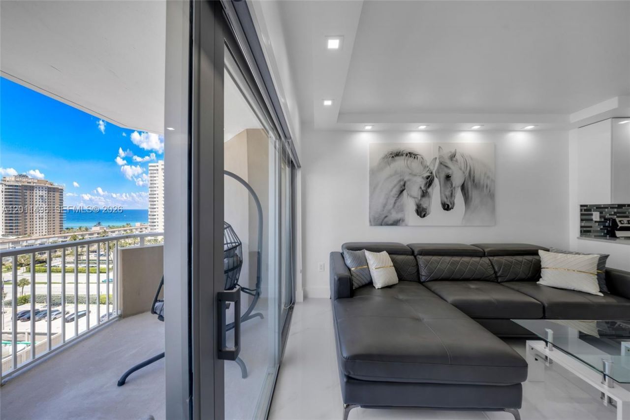 1985 S Ocean Dr , Unit 10B, Hallandale Beach, FL 33009 Photo