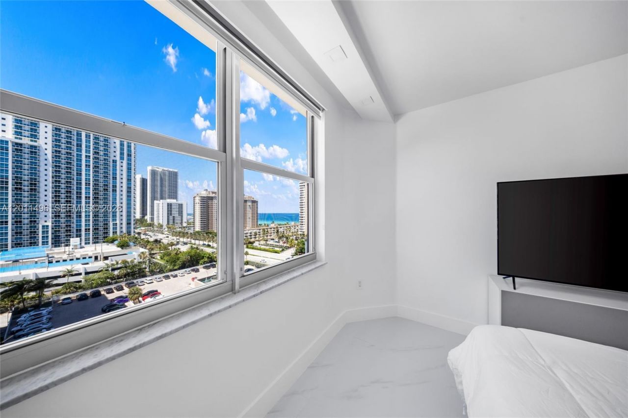 1985 S Ocean Dr , Unit 10B, Hallandale Beach, FL 33009 Photo