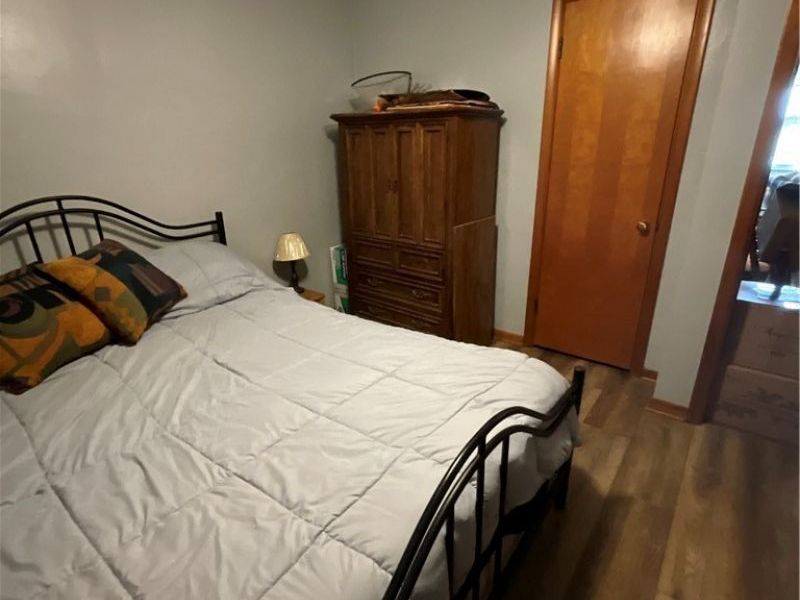 525 W Omar Street , Struthers, OH 44471 Photo 17