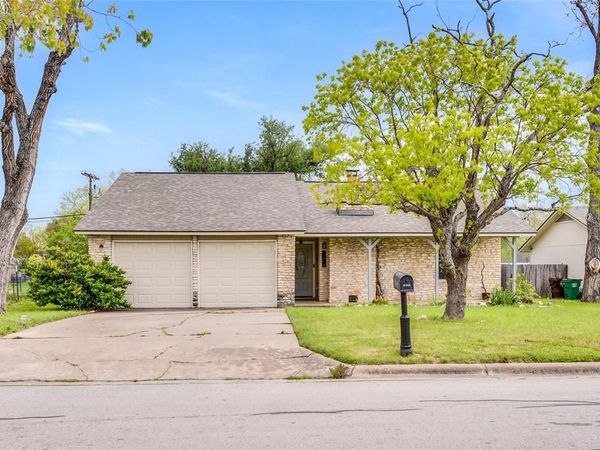 302 Garden CT , Round Rock, TX 78664