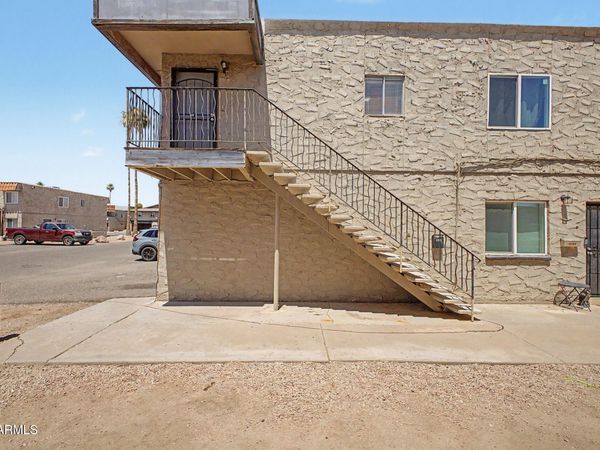 1209 N 47TH Place, Phoenix, AZ 85008