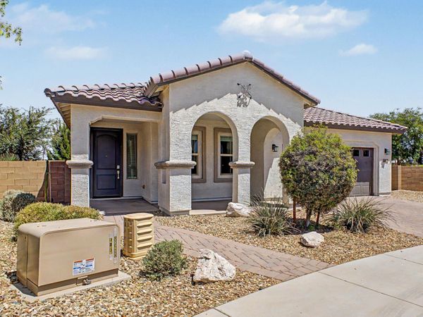 25078 N 172nd Lane, Surprise, AZ 85387