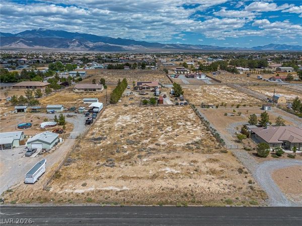 3721 Rodeo Avenue , Pahrump, NV 89048