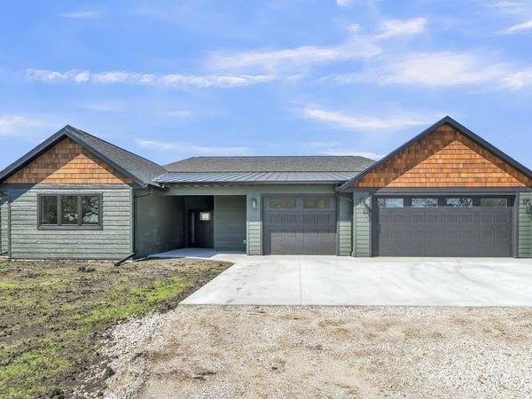 13733 240th Avenue, Spirit Lake, IA 51360