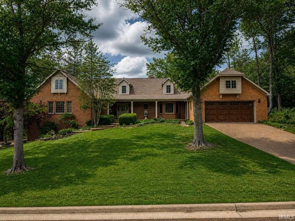 10348 Oglesby Drive, Evansville, IN 47720