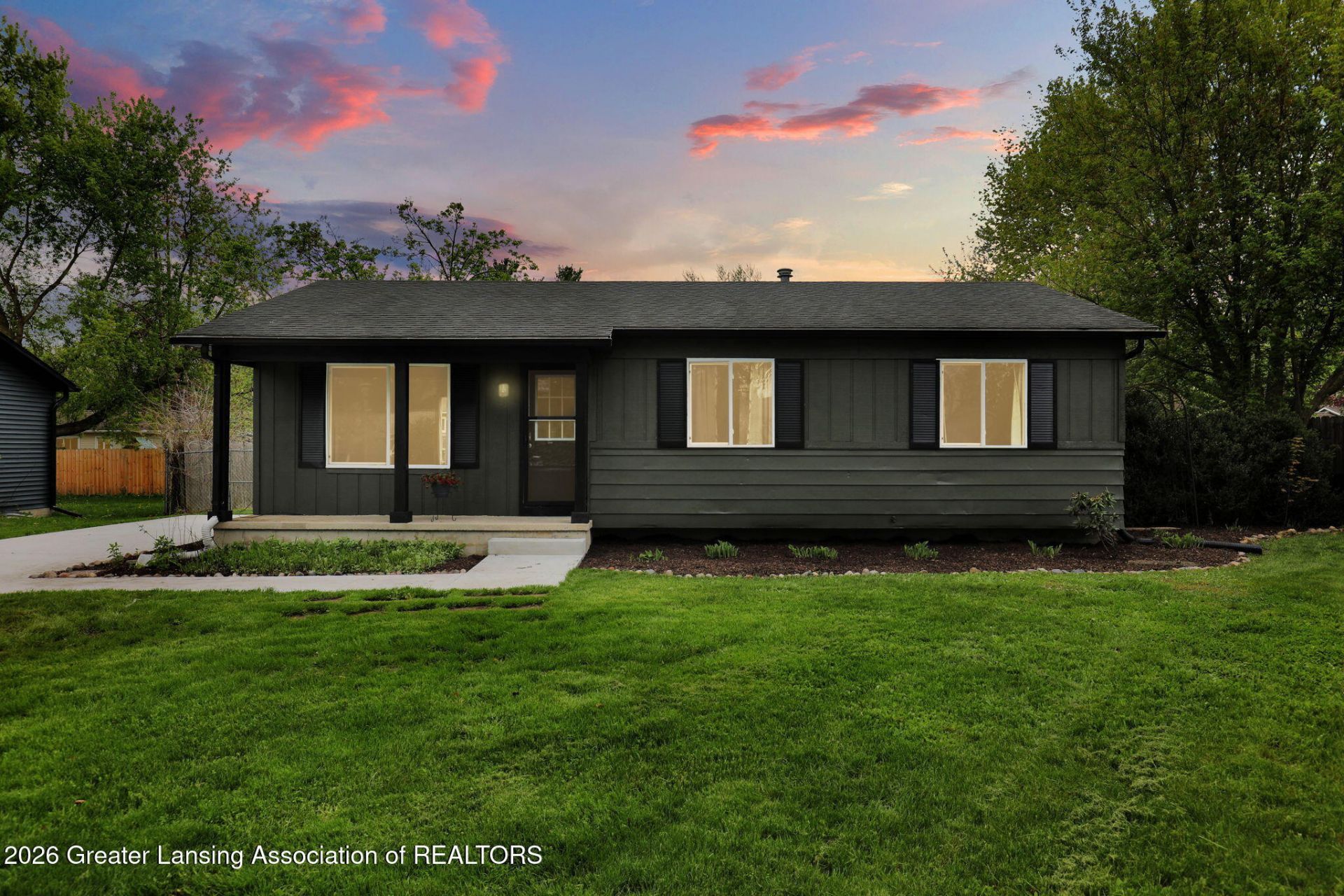 323 Scarlett Oak Lane, Perry, MI 48872 Main Photo