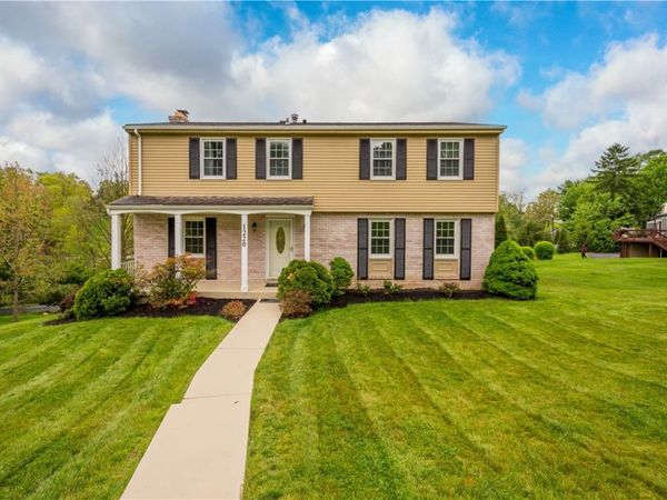 1220 Tiffany Circle, Pittsburgh, PA 15241