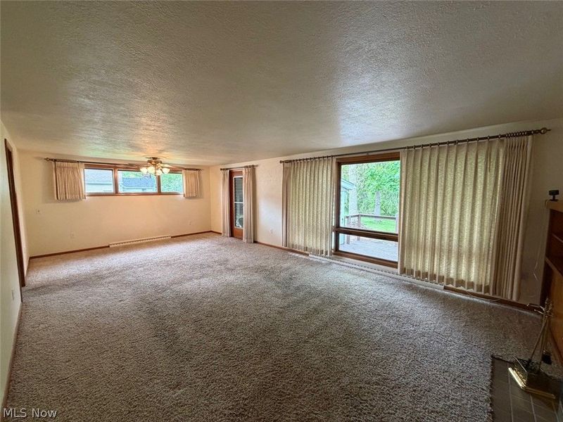 1034 N Pasadena Avenue , Elyria, OH 44035 Photo 14