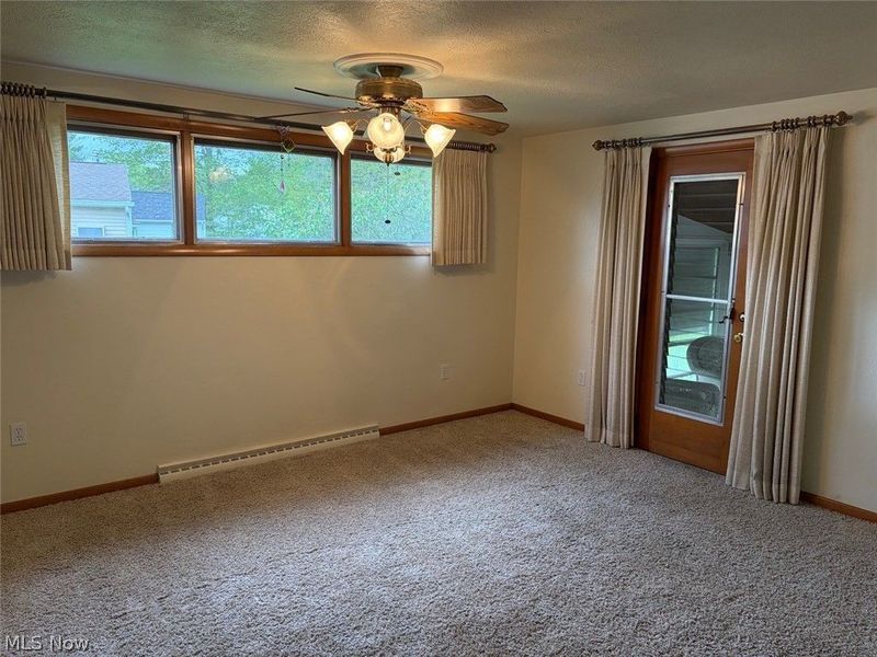 1034 N Pasadena Avenue , Elyria, OH 44035 Photo 16