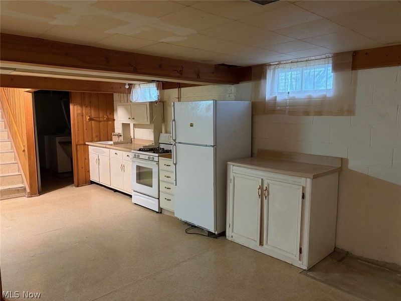 1034 N Pasadena Avenue , Elyria, OH 44035 Photo 29