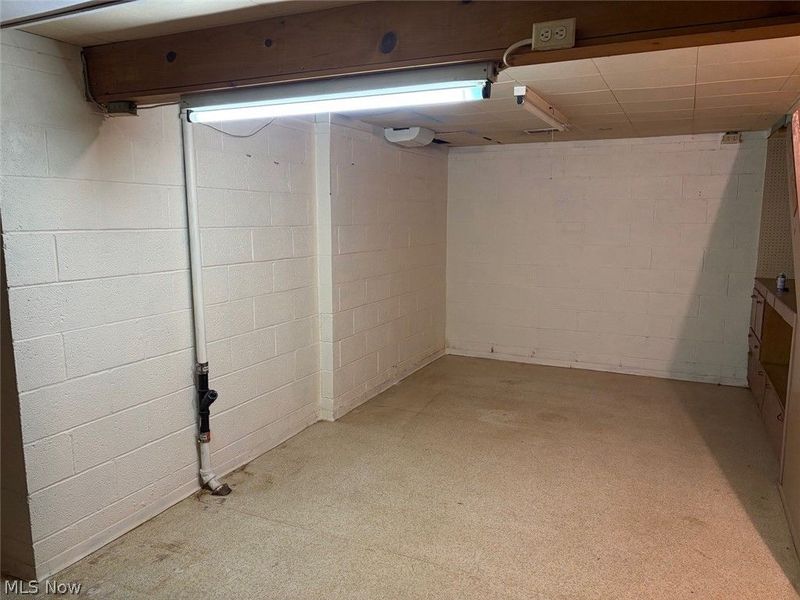 1034 N Pasadena Avenue , Elyria, OH 44035 Photo 30