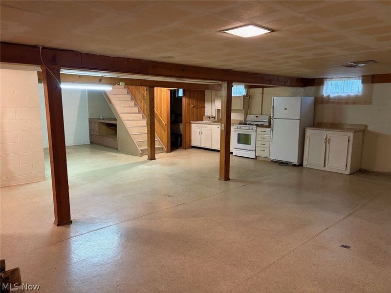 1034 N Pasadena Avenue , Elyria, OH 44035 Photo 38