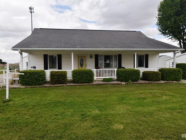 607 East Street, Michigantown, IN 46057