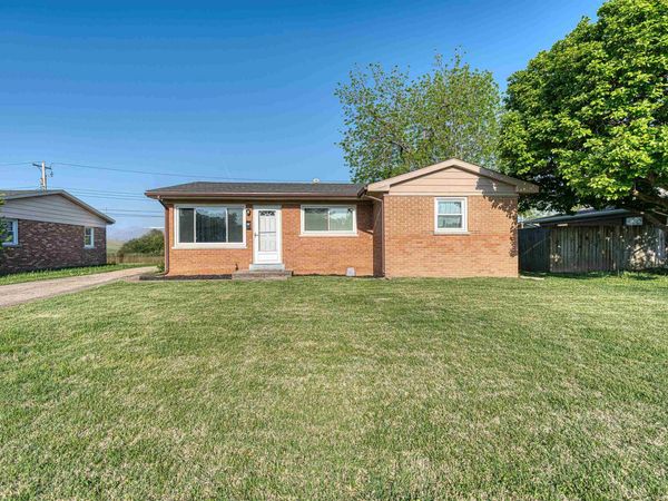 1512 N Saint James Boulevard, Evansville, IN 47711