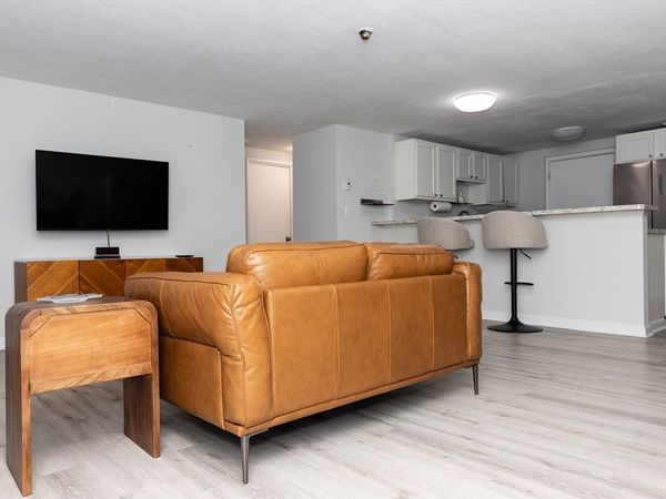 215 Winter St, Unit 1P, Weymouth, MA 02188
