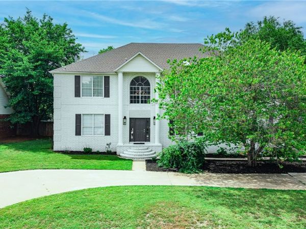 1799 N Buckley Drive, Fayetteville, AR 72701