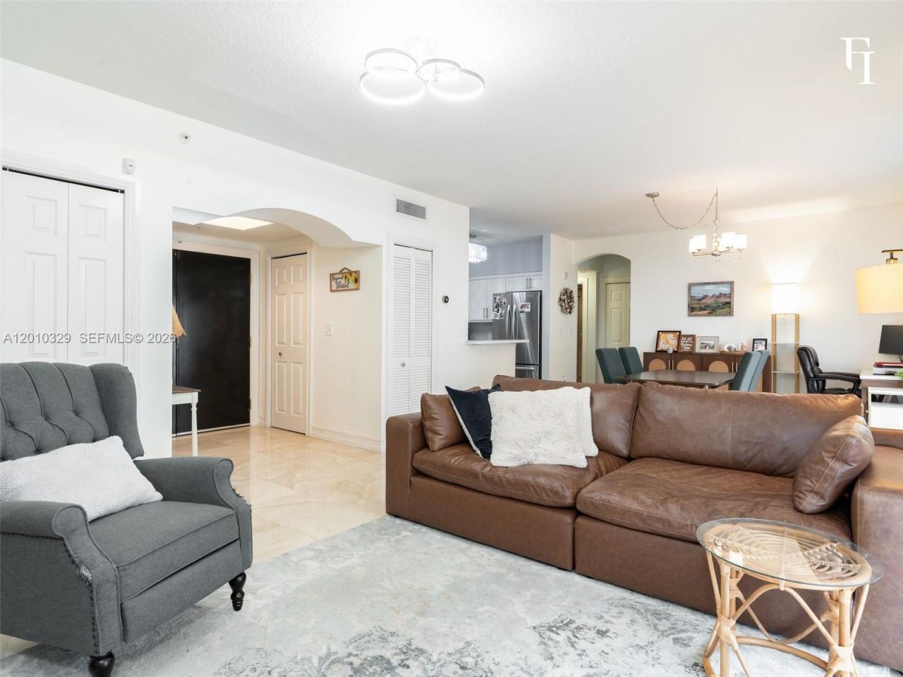 322 Madeira Ave, Unit 405, Coral Gables, FL 33134 Photo