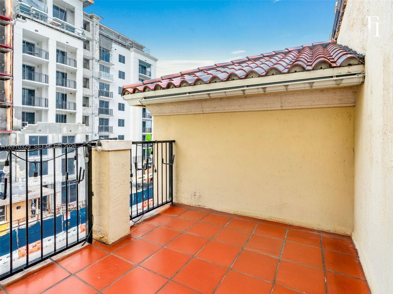 322 Madeira Ave, Unit 405, Coral Gables, FL 33134 Photo
