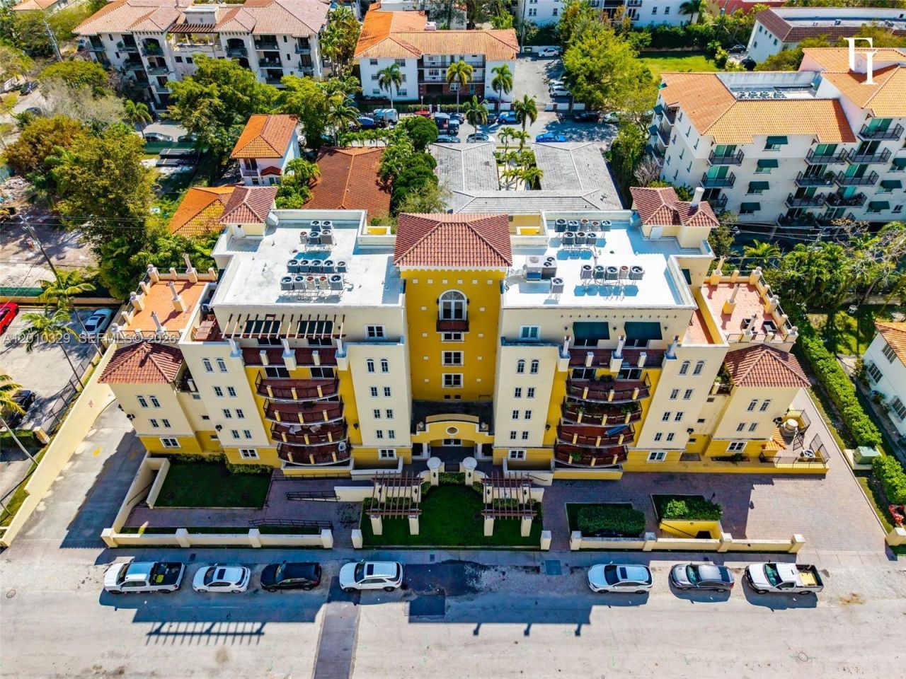 322 Madeira Ave, Unit 405, Coral Gables, FL 33134 Photo