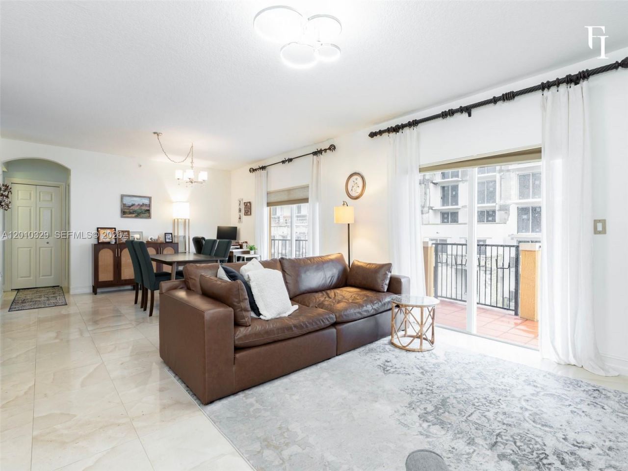 322 Madeira Ave, Unit 405, Coral Gables, FL 33134 Photo