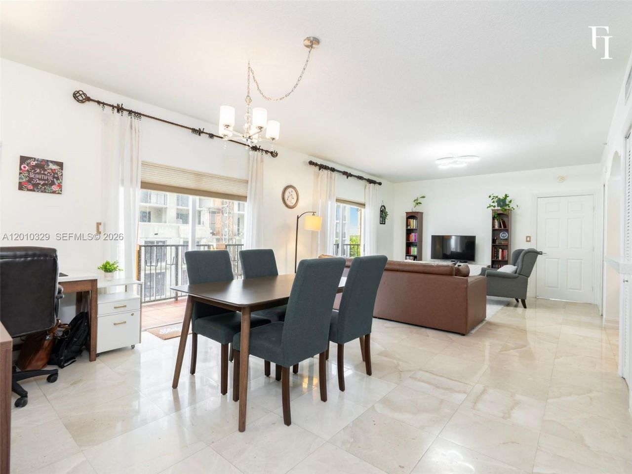 322 Madeira Ave, Unit 405, Coral Gables, FL 33134 Photo