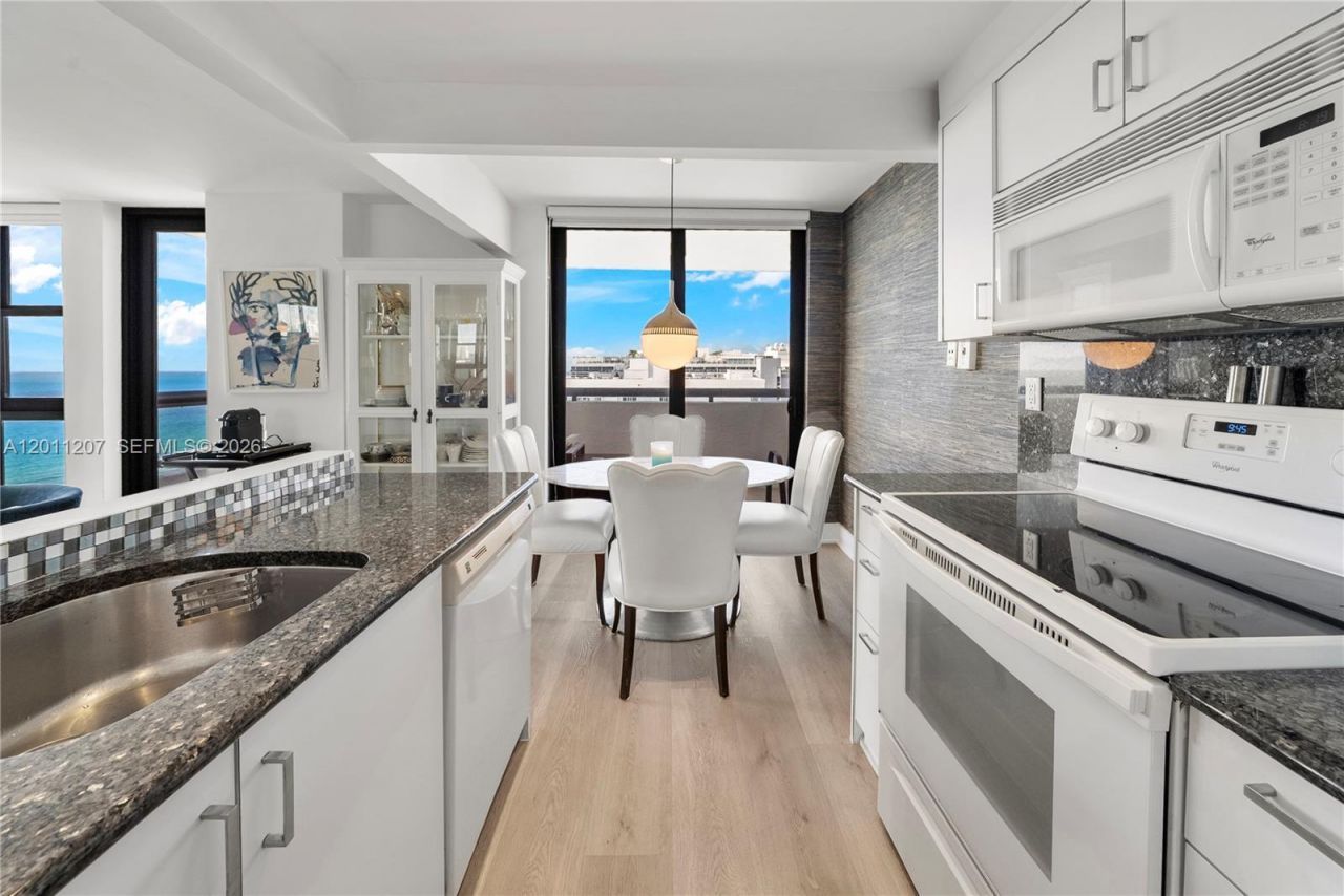 2555 Collins Ave, Unit 2014, Miami Beach, FL 33140 Photo
