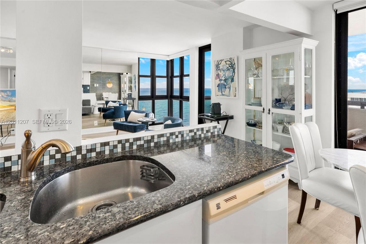 2555 Collins Ave, Unit 2014, Miami Beach, FL 33140 Photo