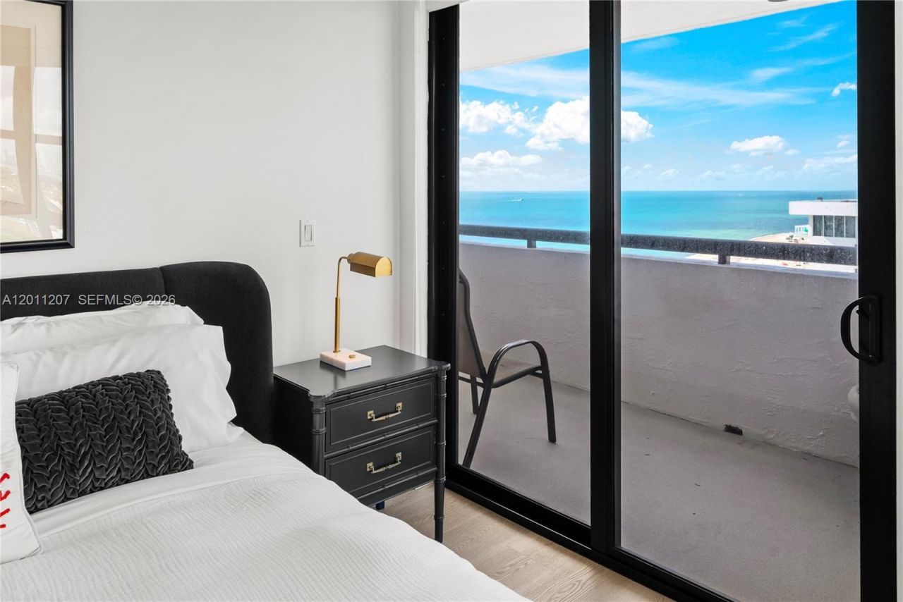 2555 Collins Ave, Unit 2014, Miami Beach, FL 33140 Photo
