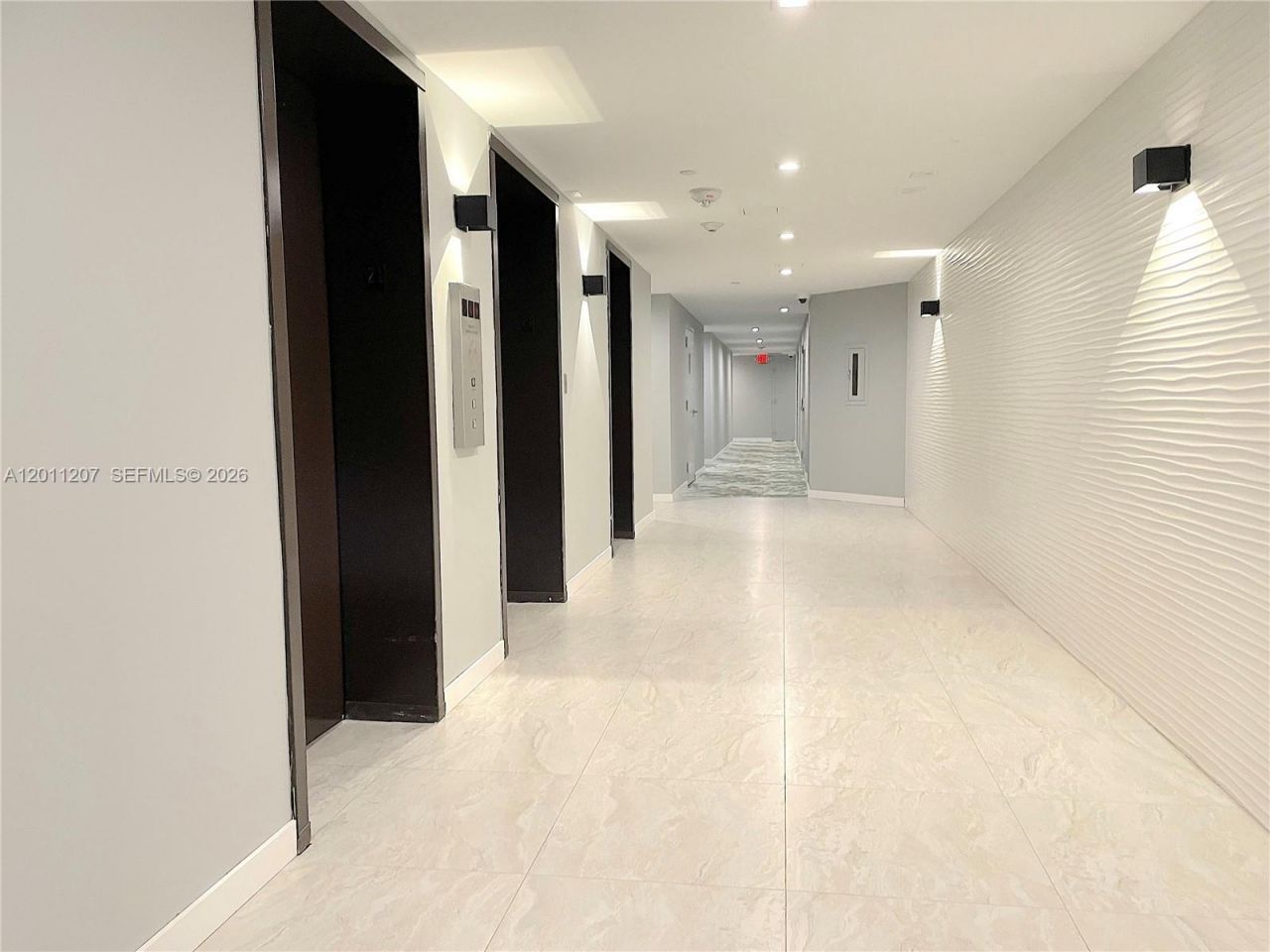2555 Collins Ave, Unit 2014, Miami Beach, FL 33140 Photo