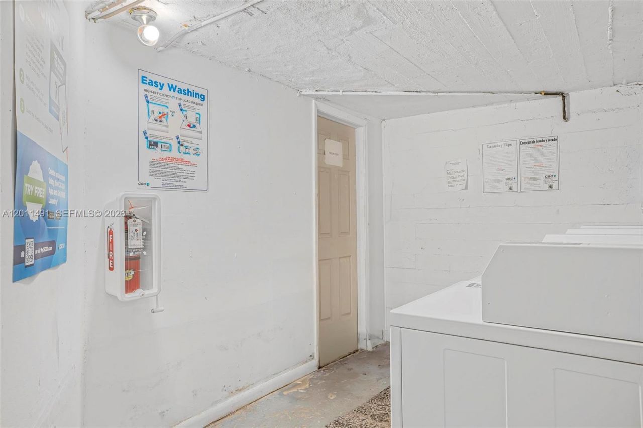 1555 Pennsylvania Ave, Unit 209, Miami Beach, FL 33139 Photo