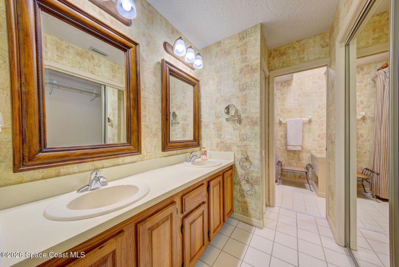 822 Ridge Lake Drive, Melbourne, FL 32940 Photo